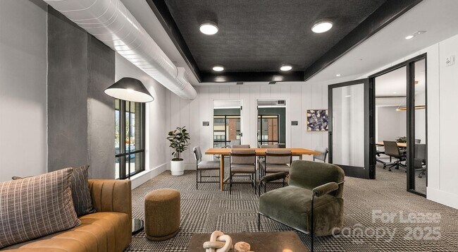 Building Photo - 704 W Tremont Ave