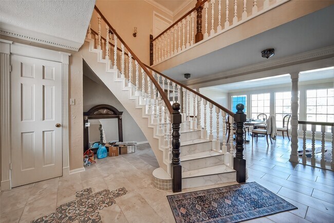 Building Photo - 11302 Hylander Dr