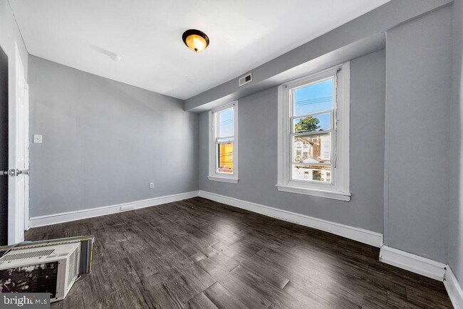 Building Photo - 6164 Delancey St
