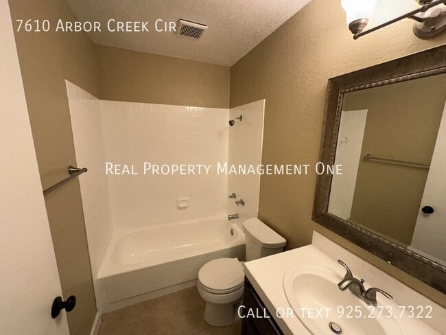 Building Photo - 7610 Arbor Creek Cir