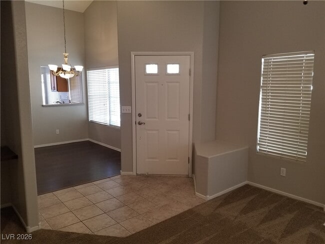 Building Photo - 305 Windmere St