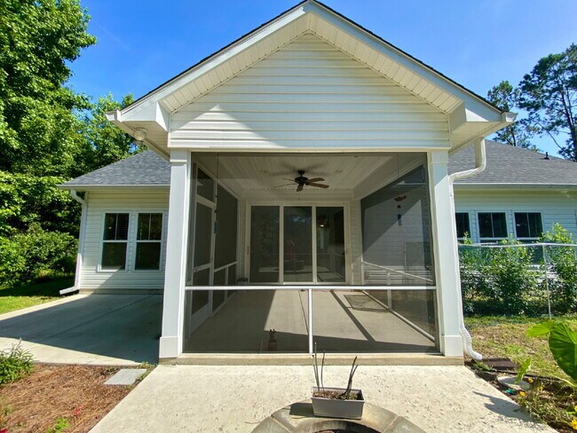 Building Photo - Welcome to Lake Life! Four Bedroom, Single...