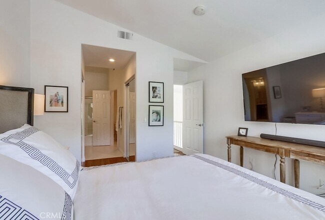 Building Photo - 54 Waxwing Ln