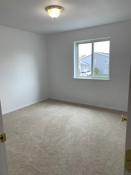 Building Photo - 209 9th St
