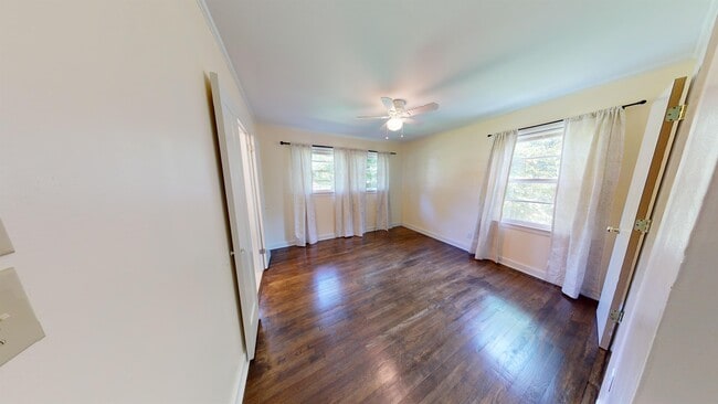 Building Photo - 3363 E Audubon Rd