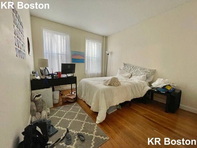 Building Photo - 1139 Commonwealth Ave