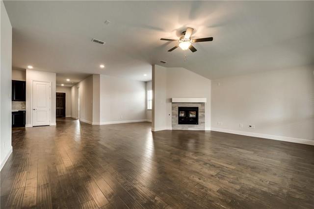 Building Photo - 1601 Primrose Pl