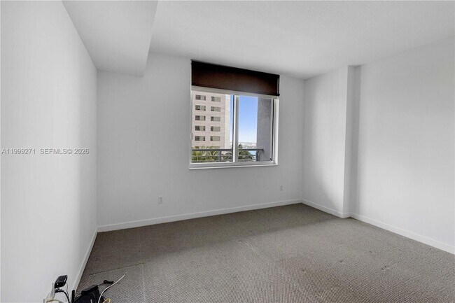 Building Photo - 335 S Biscayne Blvd