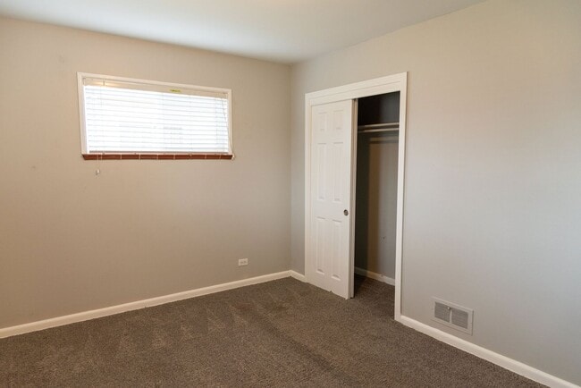 Building Photo - 3 Bed 2 Bath Home For Rent across from Sloan's Lake!