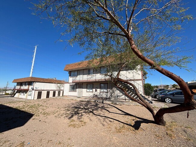 Building Photo - 155 Westminster Way