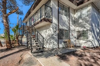 Building Photo - MOVE IN SPECIAL! HALF OFF FIRST MONTH'S RENT - Lovely 2 Bedroom Condo Near the Strip!