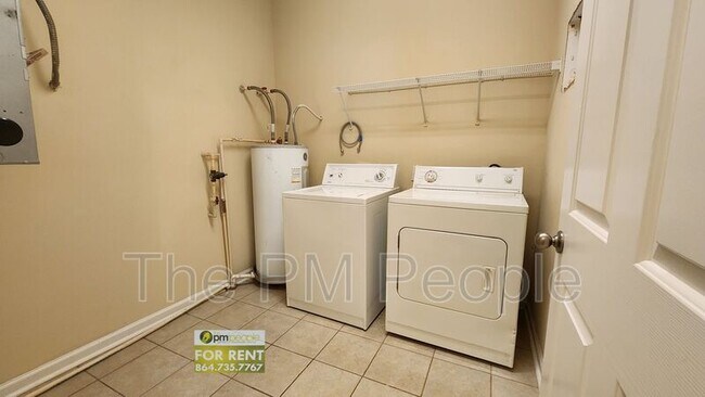 Building Photo - 503 McKenna Cir