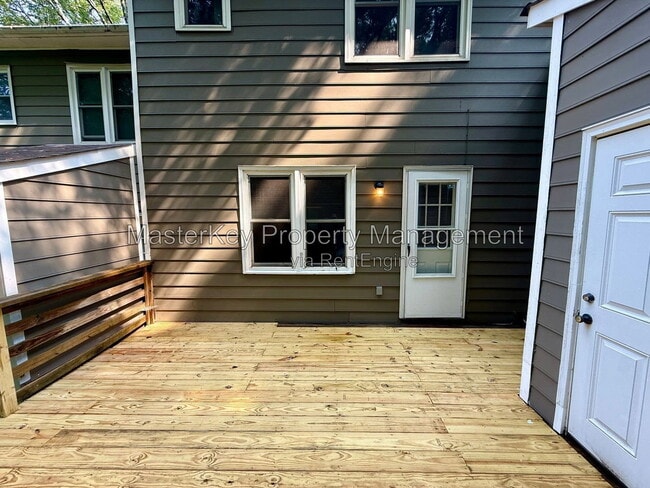 Building Photo - 119 S Atley Ln