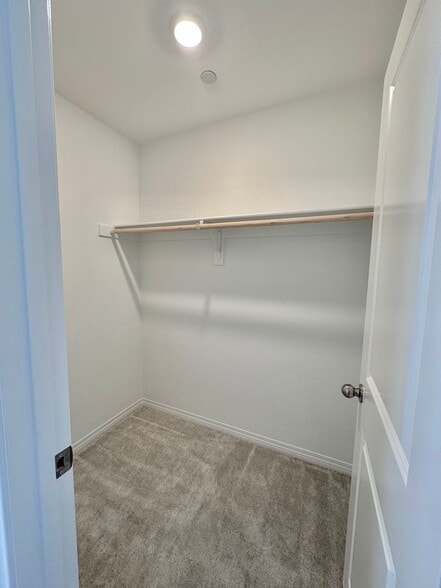 Bedroom 2 closet - 7108 Olive Grove St