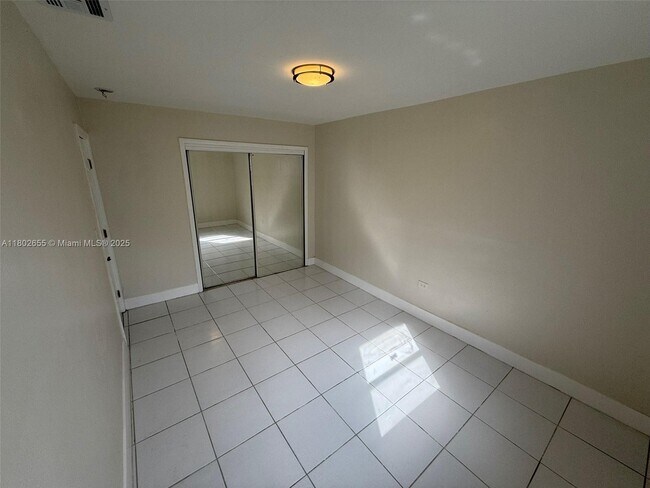 Building Photo - 7410 Granada Blvd