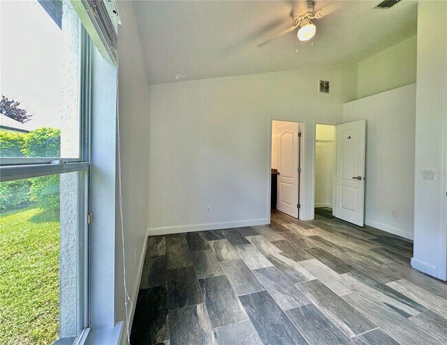 Building Photo - 834 Old Bridge Cir