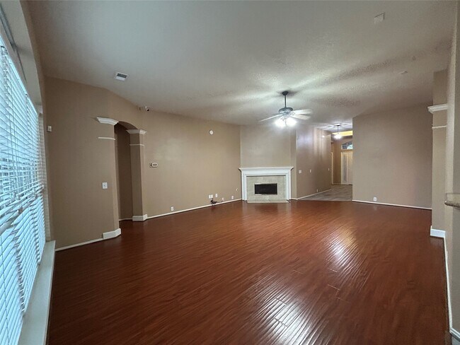 Building Photo - 5018 Rocky Manor Ln