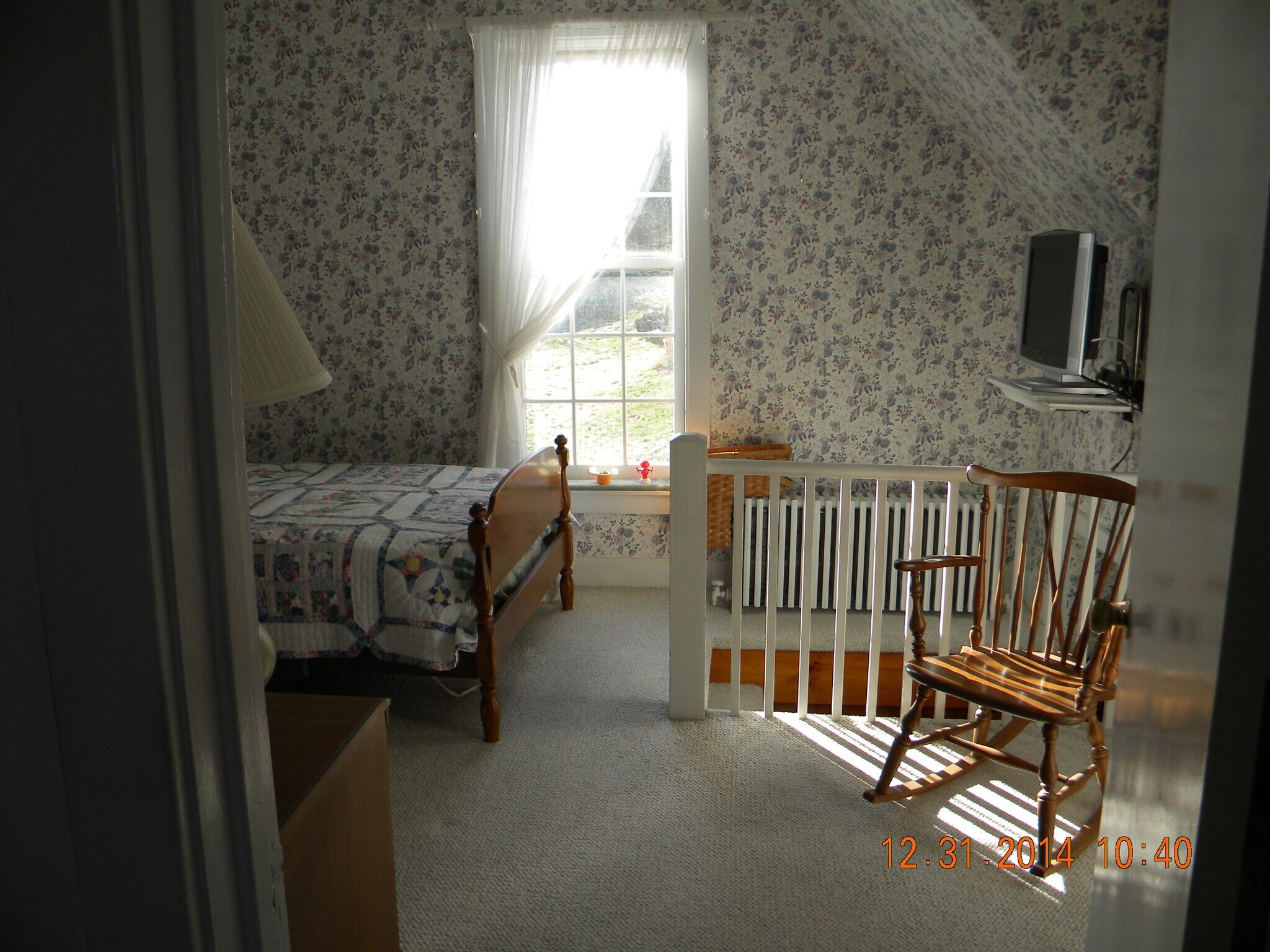 Building Photo - 146 Lake George Ave