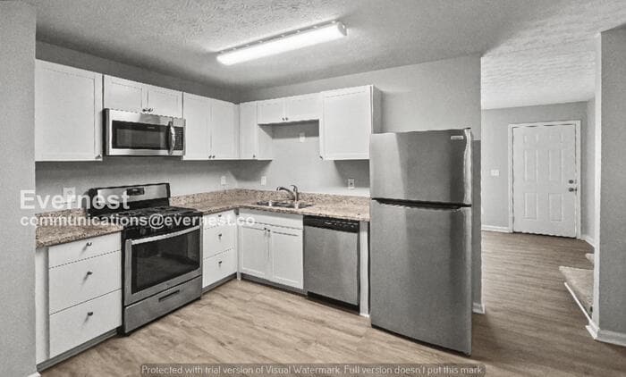 Building Photo - 4848 Plymouth Trace