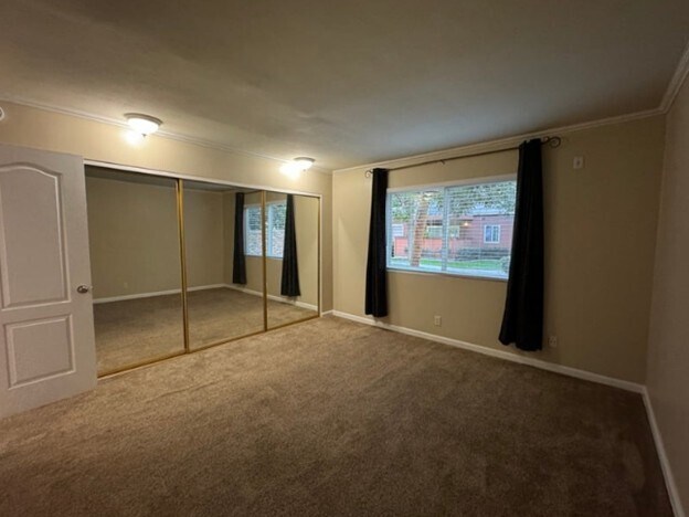 Building Photo - 400 N Acacia Ave