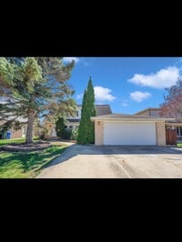 Building Photo - 1103 E Ardyce Ln