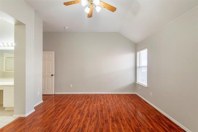 Building Photo - 2424 Cimmaron Dr