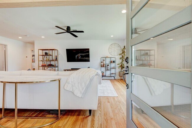 Building Photo - 1730 Wilde Rock Way
