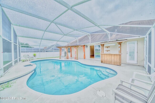 Building Photo - 5628 Loma Vista Dr W