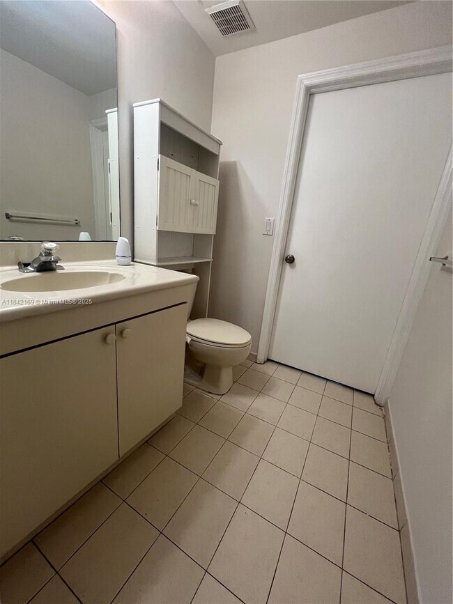 Building Photo - 6340 NW 114th Ave