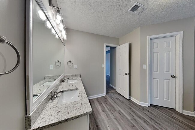 Building Photo - 4955 Baker Plantation Dr