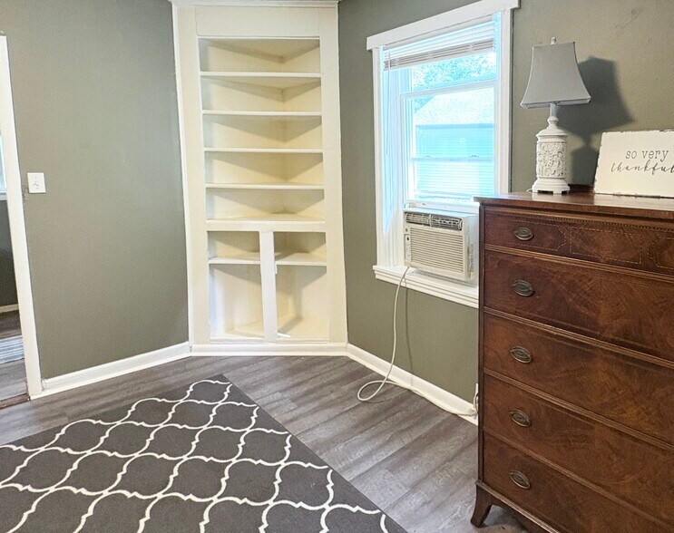 bedroom shelves, AC, dresser - 352 Buckingham St