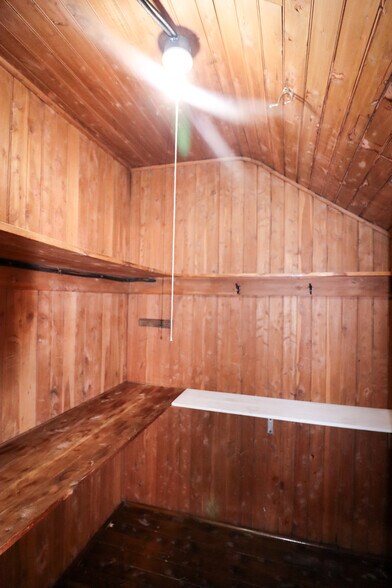 Building Photo - 2353 Ohio Ave