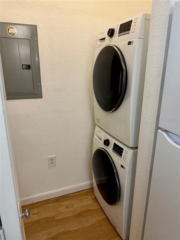 Building Photo - 624 Arbor Lakes Cir