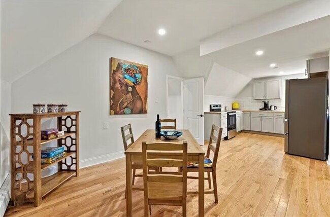 Building Photo - 65 Kimball Ave