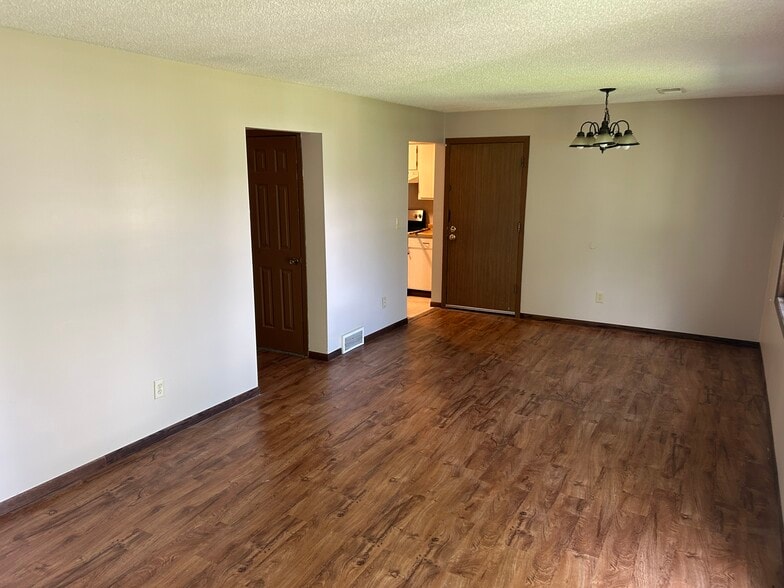 Unit 2 Living Room - 16075 Joplin Ave