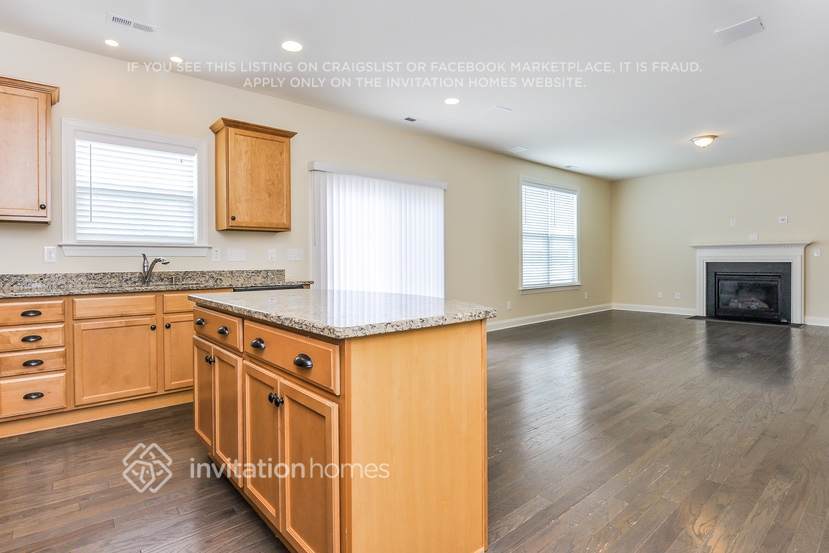 Building Photo - 91 Flowers Crest Way