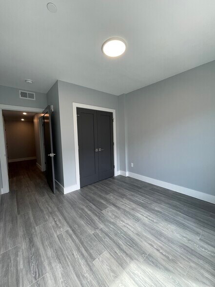 Building Photo - 367 Western Ave