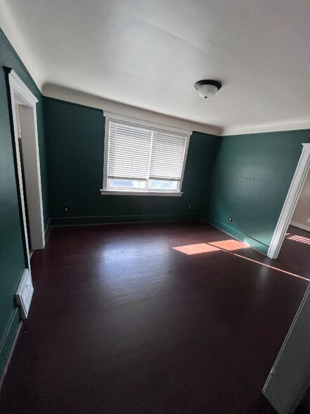 Building Photo - 8457 Cahalan St