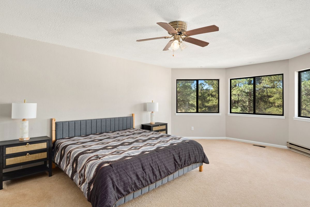 Building Photo - 104 Bogie Ln