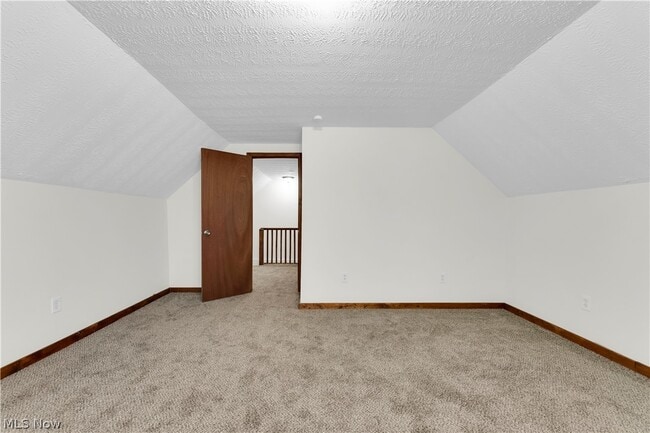 Building Photo - 1923 W 77th St