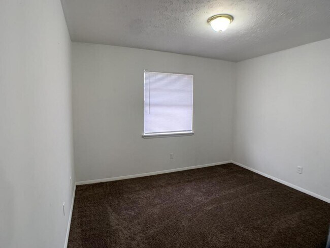 Building Photo - 6510 Hackel Dr