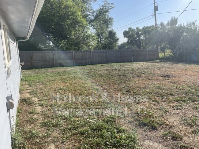 Building Photo - 3613 Highland Dr