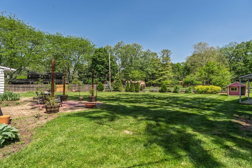 Building Photo - 6744 Merwin Pl