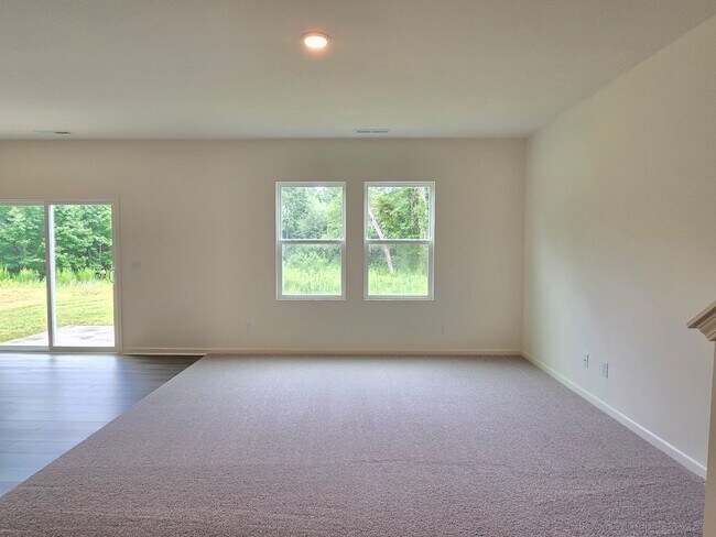 Building Photo - Brand new 3-bedroom / 2.5-Bath in the high...