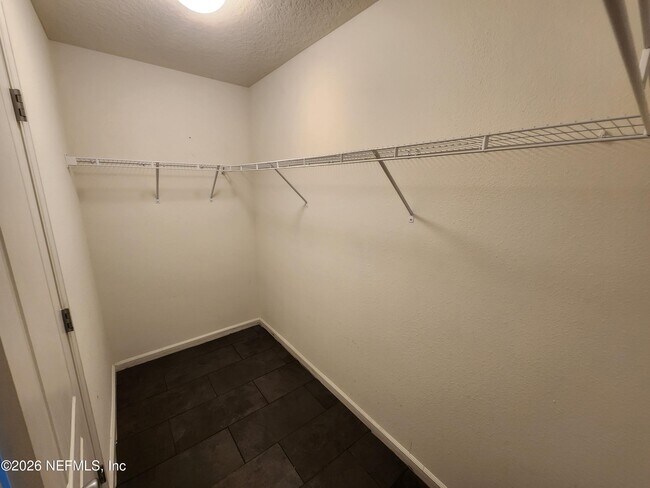 Building Photo - 11486 Tiburon Dr