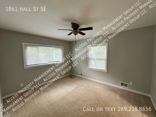 Building Photo - SE Side 3 Bedroom Home by East GR
