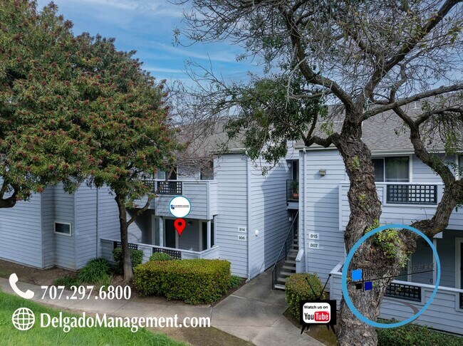Building Photo - Glen Cove! Large one bedroom condo