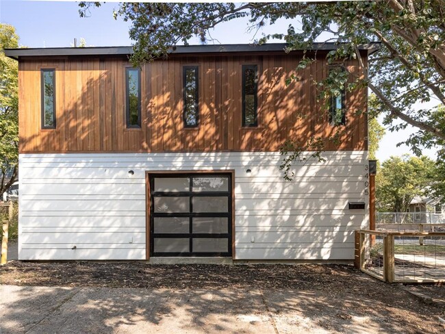 Building Photo - 3405 Fruth St