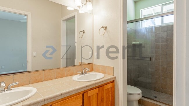 Building Photo - 1251 Clover Dr