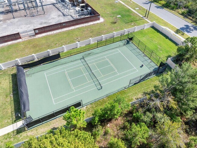 Building Photo - 8000 Leaf Grv Cir